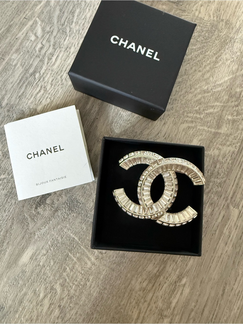 CHANEL Crystal CC Brooch - Silver